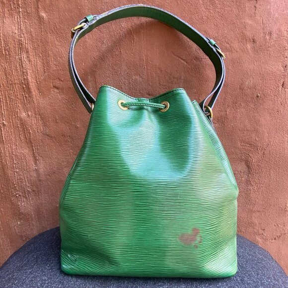 Vintage LV Epi Leather Petit Noe Borneo Drawstring Shoulder Bucket Bag - Picture 16 of 16